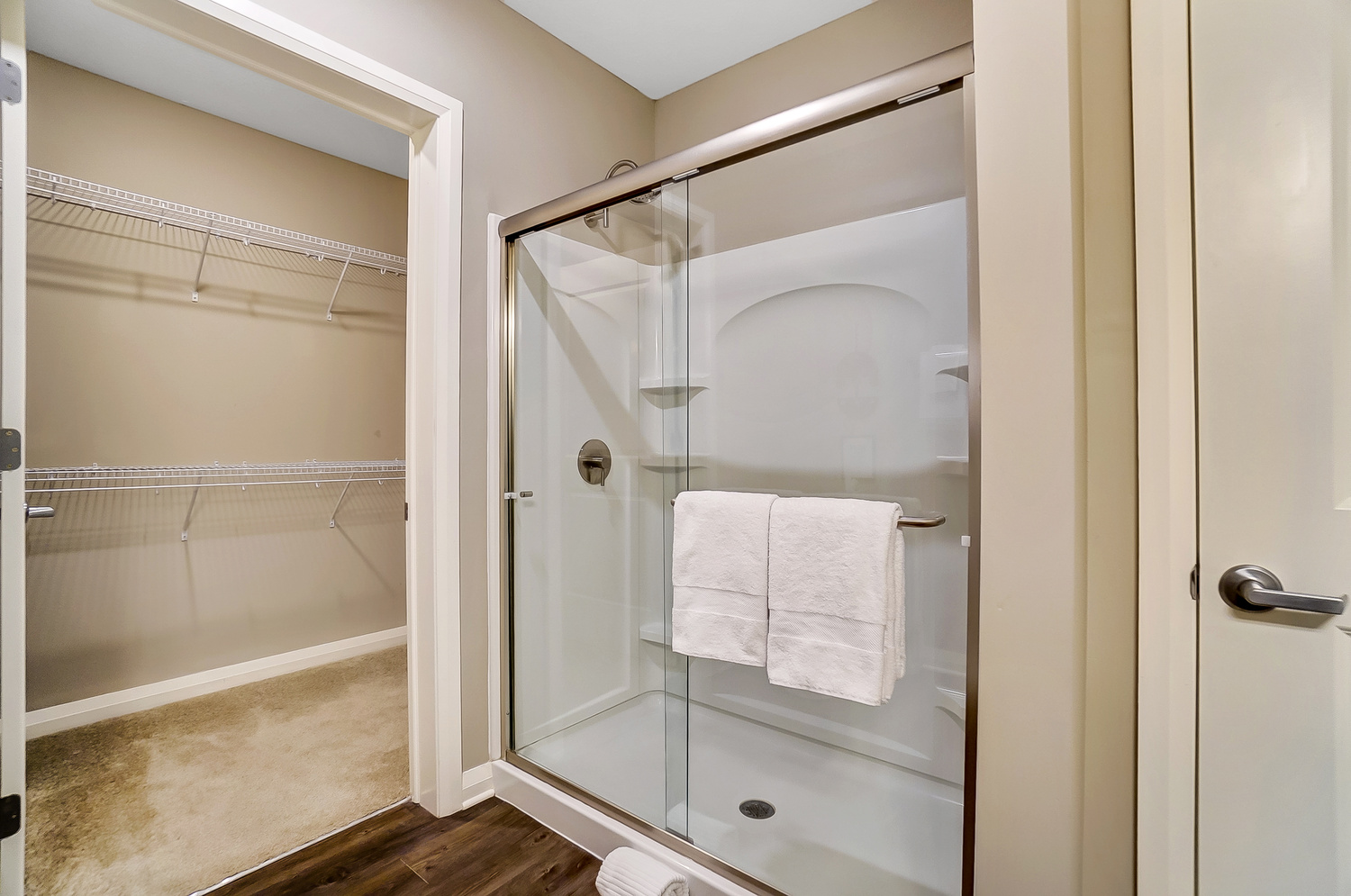 Walk-in shower in a furnished apartment in Downtown Columbus