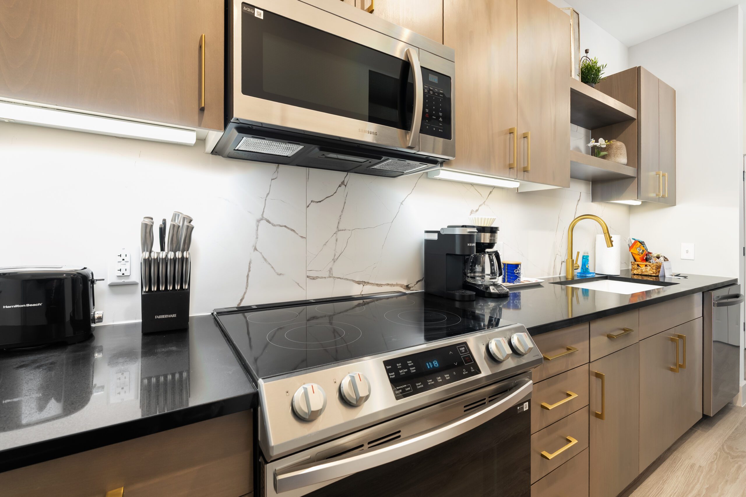 unit 1401-14